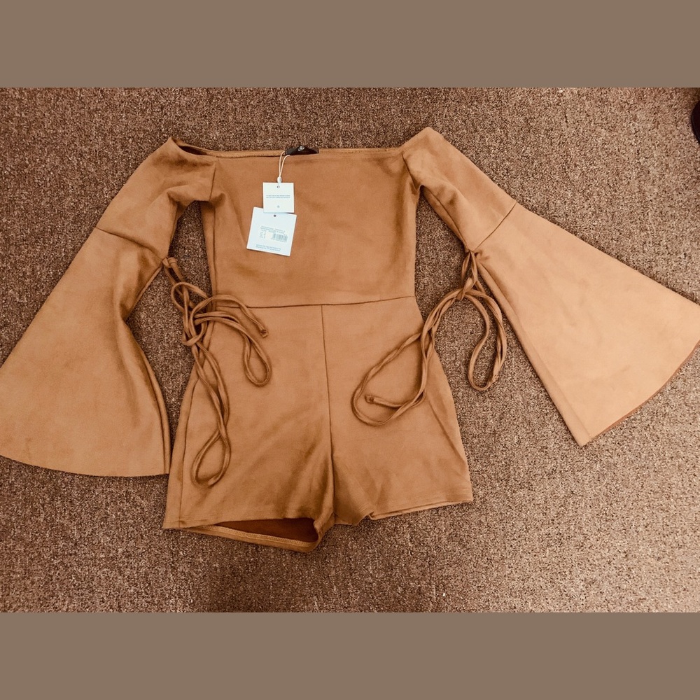 🍂FALL LOOK🍂: FAUX SUEDE FLARE TIE SLEEVE ROMPER